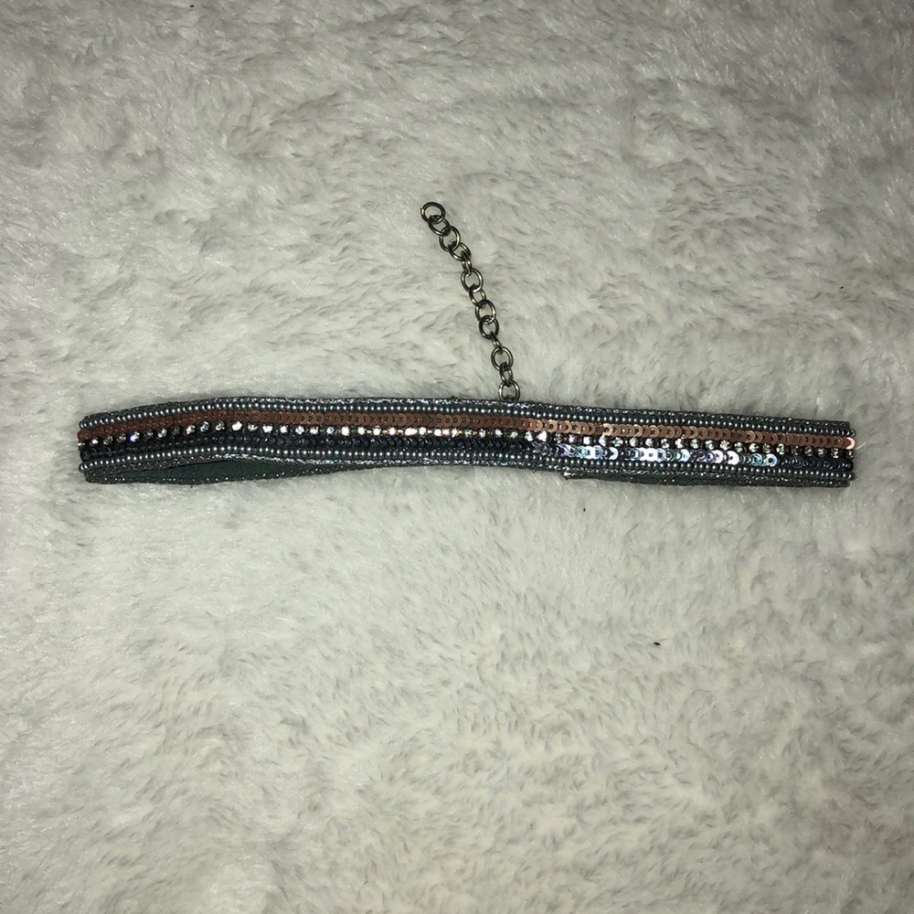 Urban outfitters choker necklace